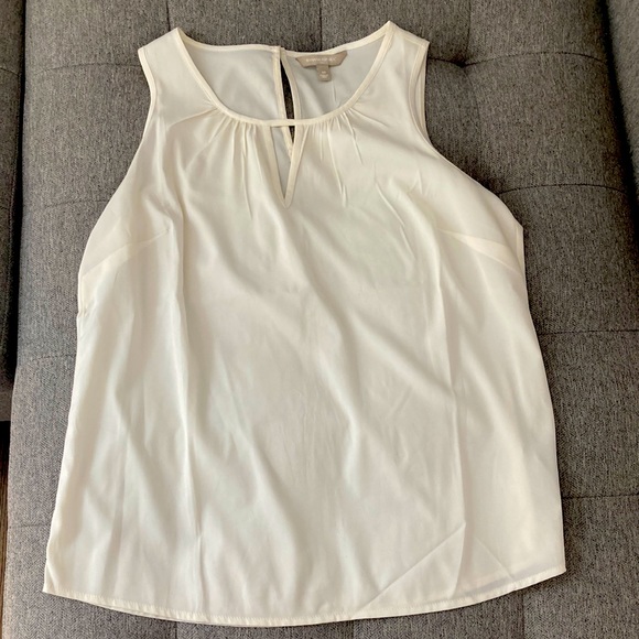 Cream banana republic work top - Picture 1 of 2